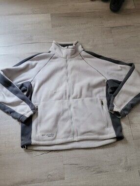 Columbia Light Gray & Charcoal Fleece Jacket